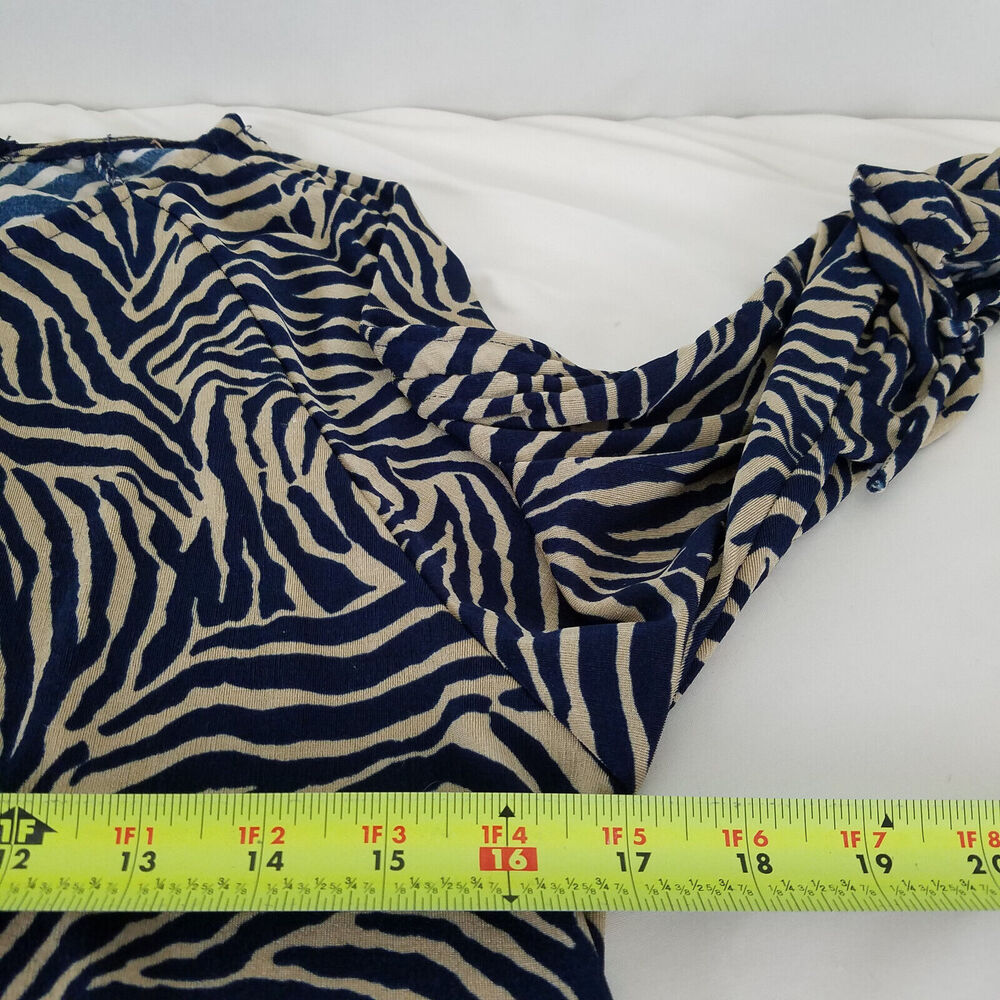 Jaclyn‎ Smith Shirt Womens Small Top Zebra Long Cinch Sleeve Round Neck Blouse - Picture 7 of 9